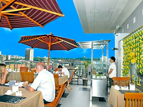 Hotel Grand United 21st Downtown