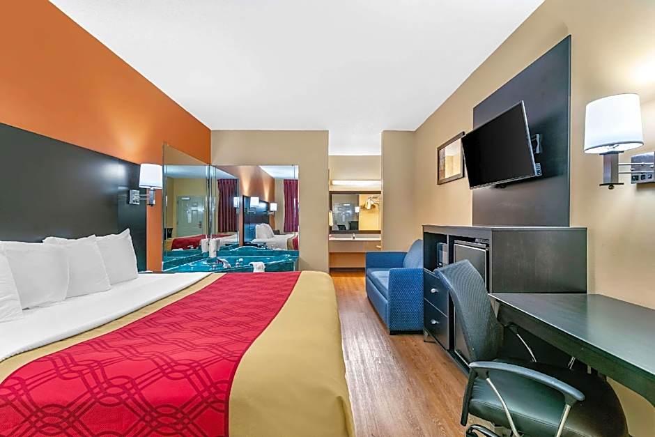 Econo Lodge Northport near University