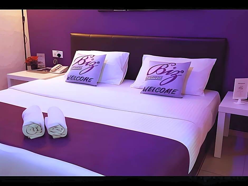 BIZ HOTEL