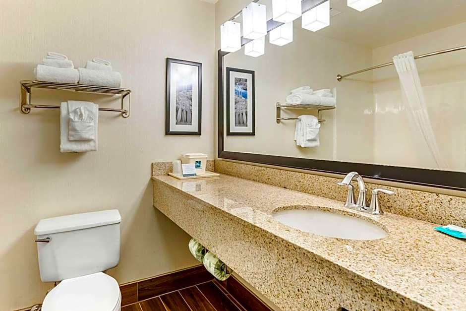 Quality Inn & Suites University Fort Collins