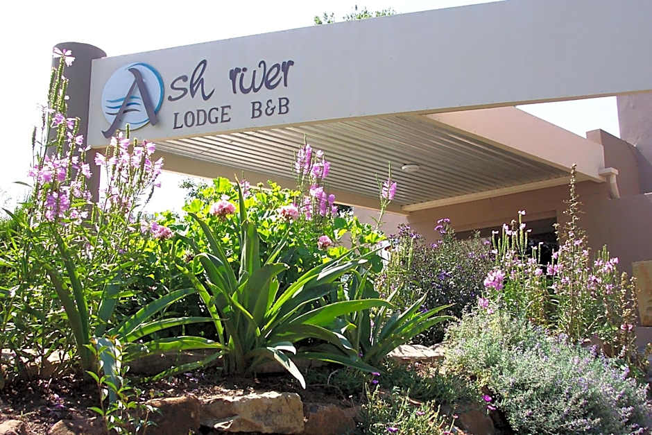 Ash River Lodge