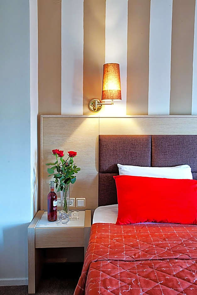Anastassiou Hotel - Bike and motorcycle friendly hotel