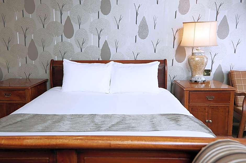 Cock Hotel by Greene King Inns