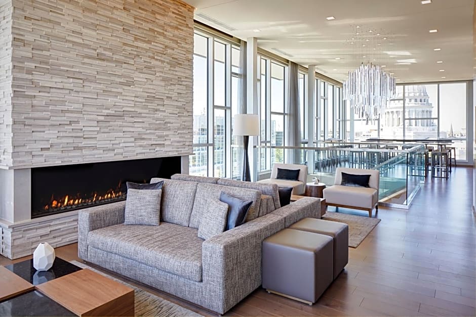 AC Hotel by Marriott Madison Downtown