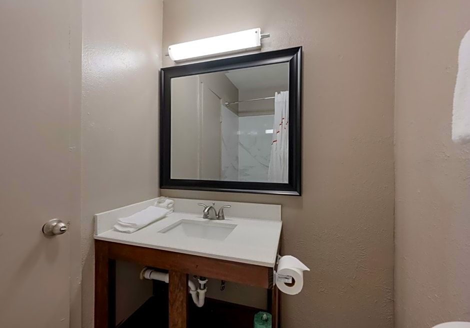 Red Roof Inn Madisonville
