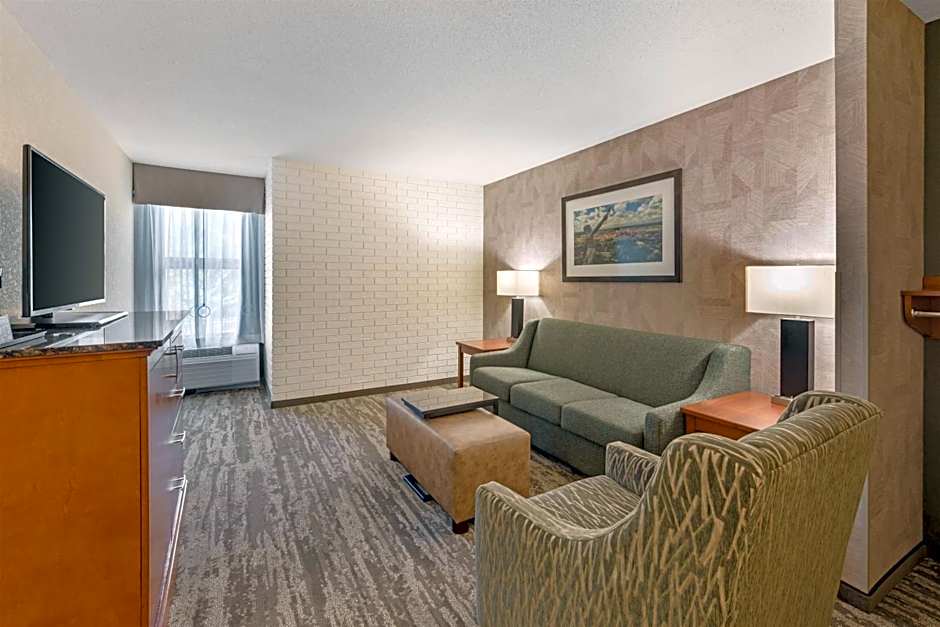 Drury Inn & Suites Birmingham Grandview