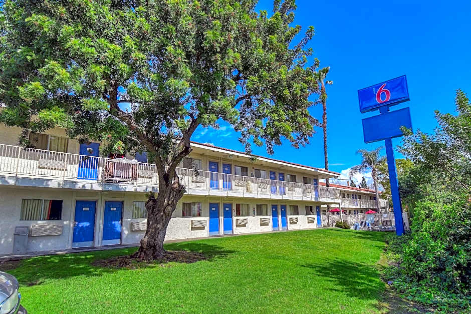 Motel 6 Chino, CA