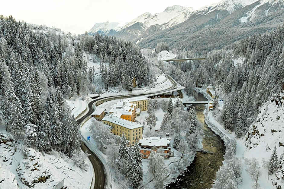 Scuol Palace - Culture, Nature & Health