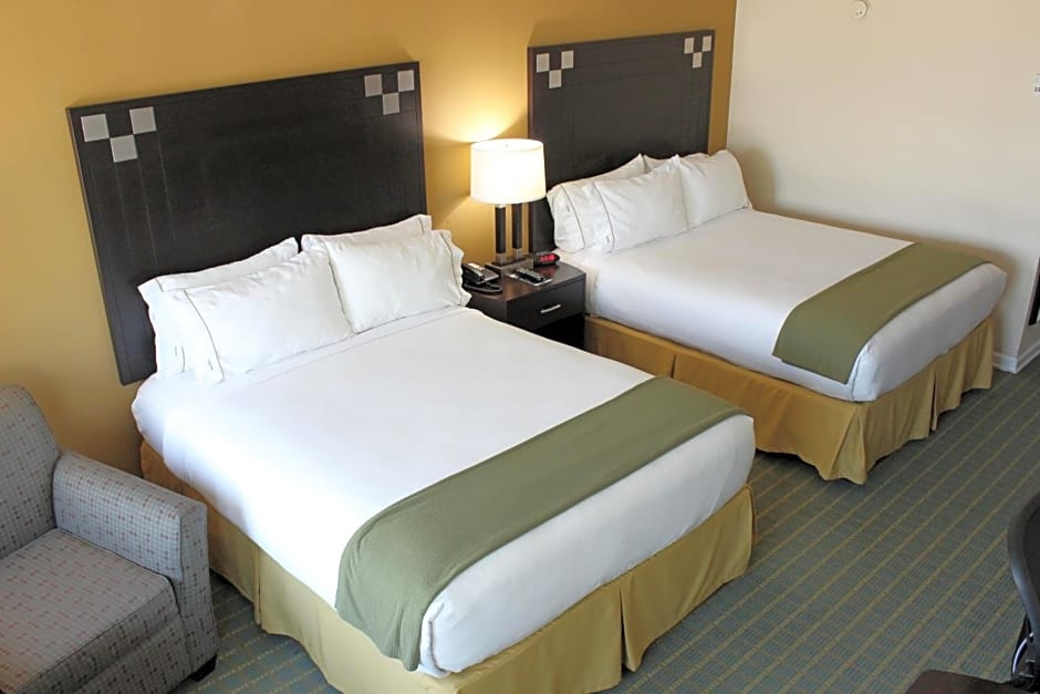 Holiday Inn Express & Suites Van Horn