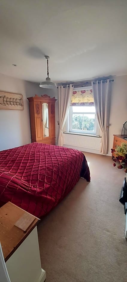 Little Orchard House