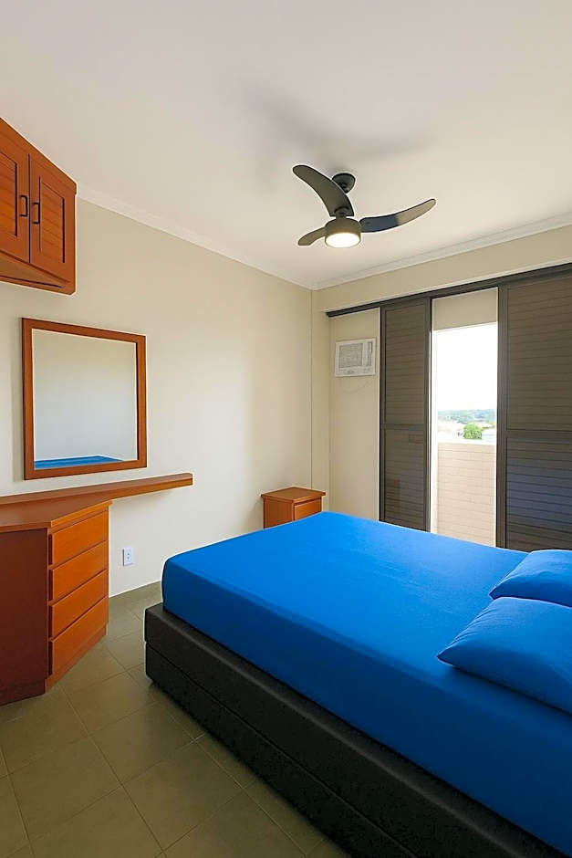 Apto com PISCINA 2 quadras da praia