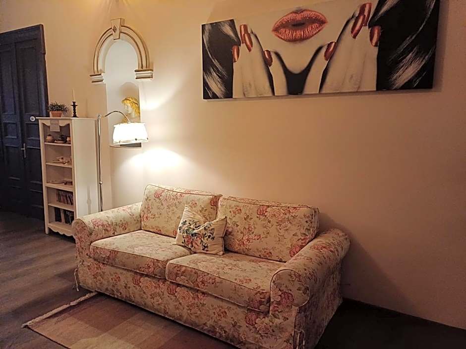 Bucharest Downtown Inn