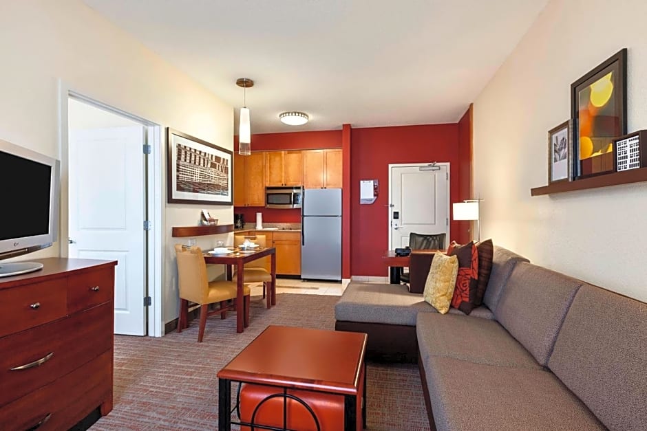 Residence Inn by Marriott Greensboro Airport