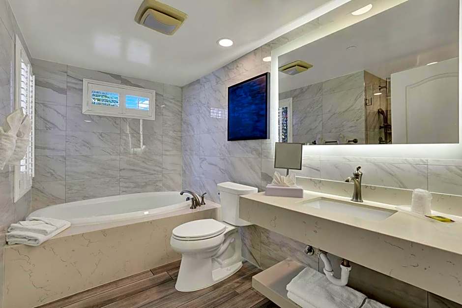 Best Western Plus Sunset Plaza Hotel