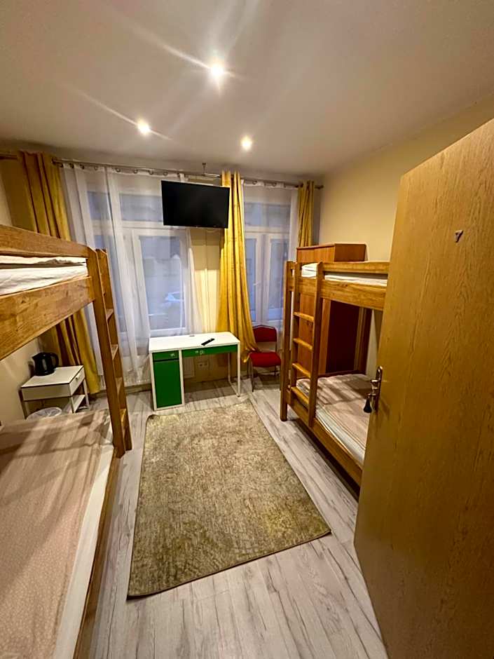 Hostel4u