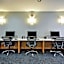 Holiday Inn Express Romulus / Detroit Airport By IHG