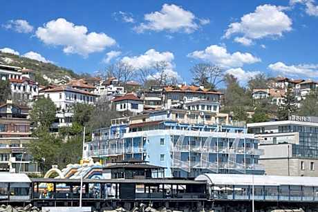 Lotos Hotel