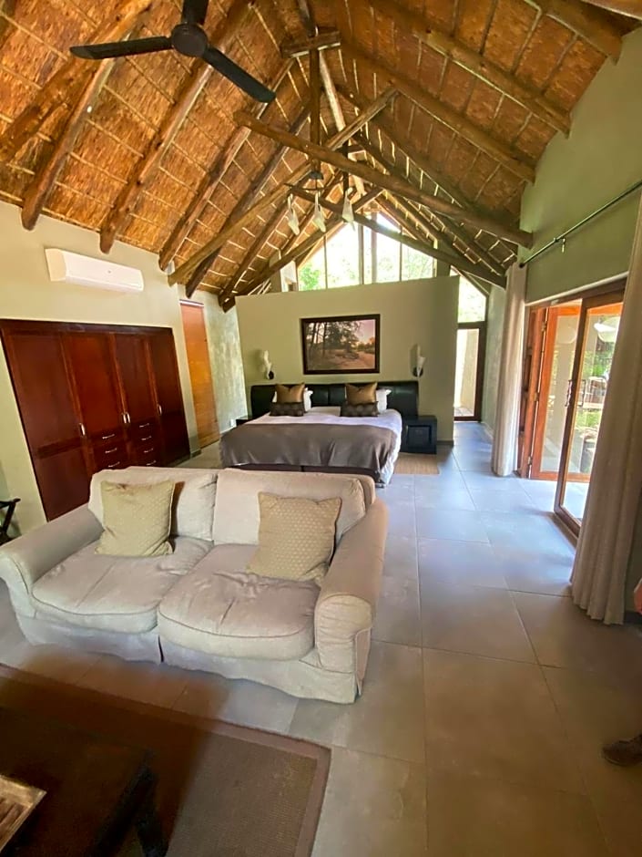 Black Rhino Game Lodge