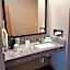 Okoboji Inn & Suites