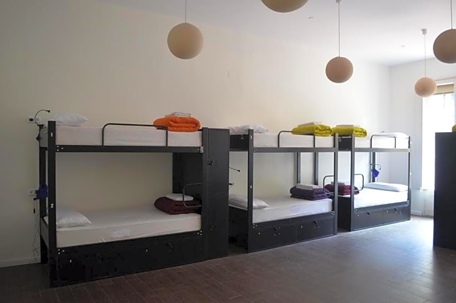 360 Hostel Barcelona Arts&Culture