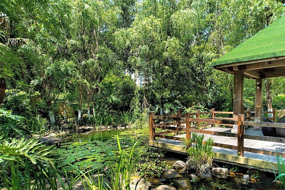 Ramada Plaza by Wyndham Chongqing West