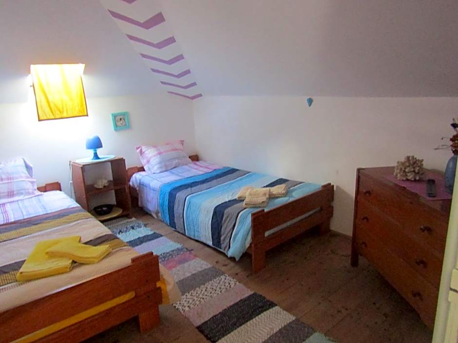 West Coast Surf Hostel