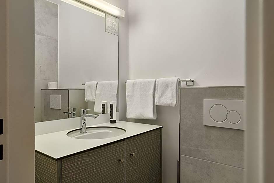 Neuchâtel City Hôtel - Self Check-In