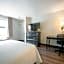 Extended Stay America Suites - St. Petersburg - Clearwater - Executive Dr.