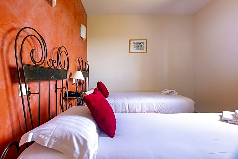 Hotel Restaurant Le Gardon - Pont du Gard