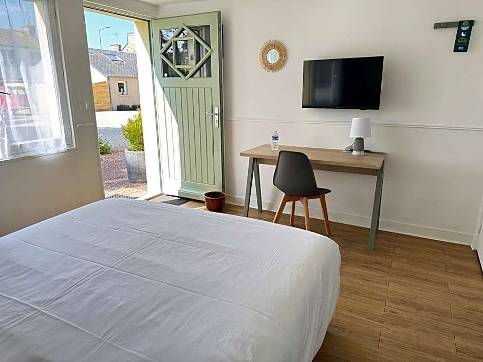 Logis Hôtel La Demeure du Perron