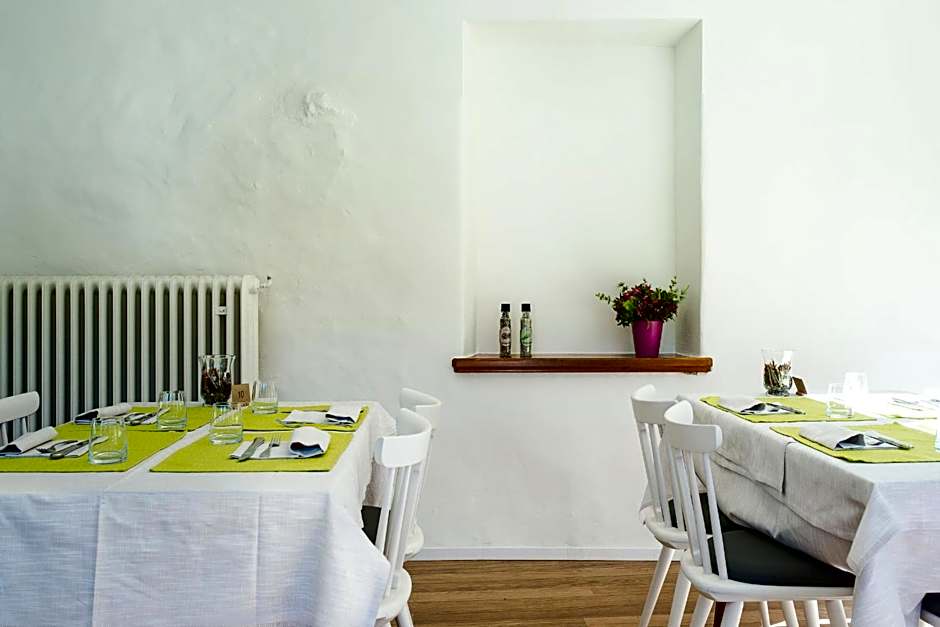 Zum Hirschen Boutique Hotel Val di Non