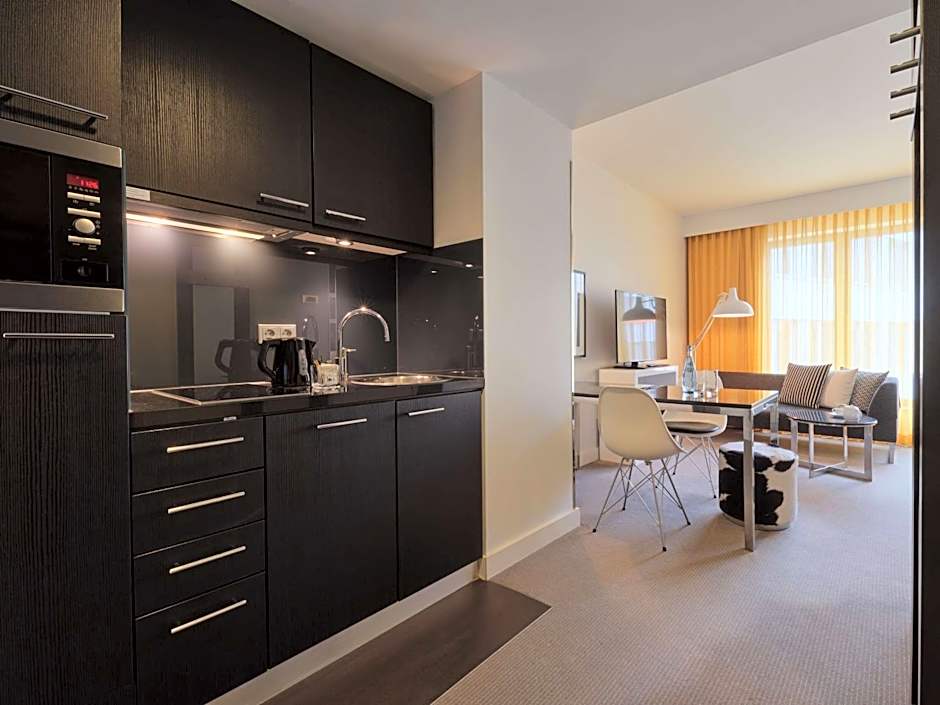 Adina Apartment Hotel Berlin Hackescher Markt