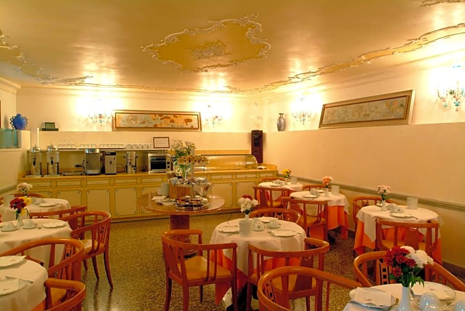 Hotel San Moise