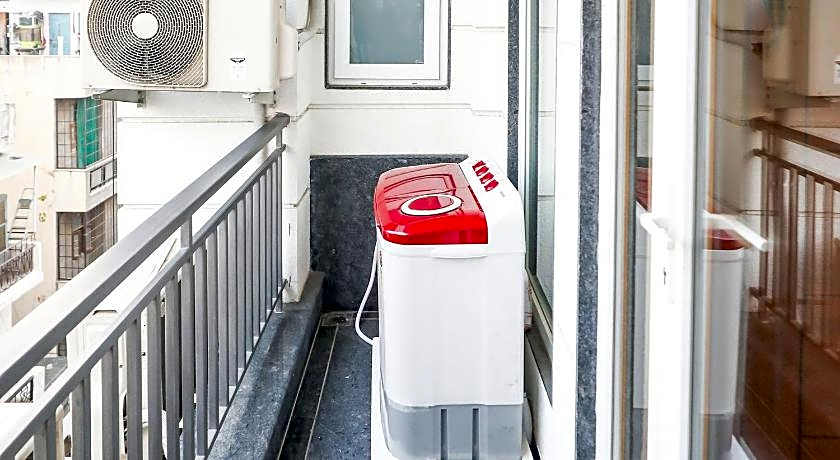 FabHotel La Paz Stay B&B