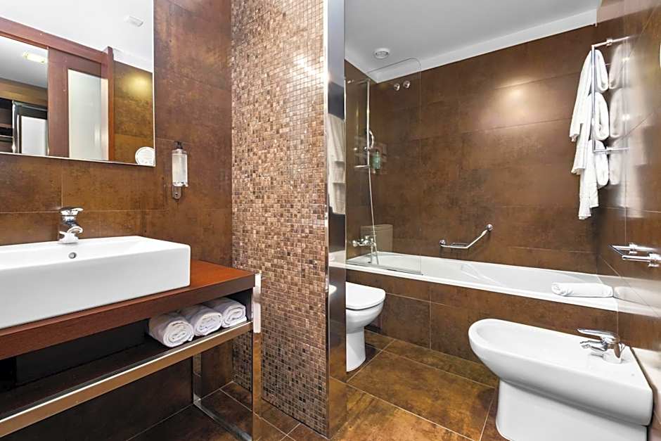 Axis Porto Business & Spa Hotel