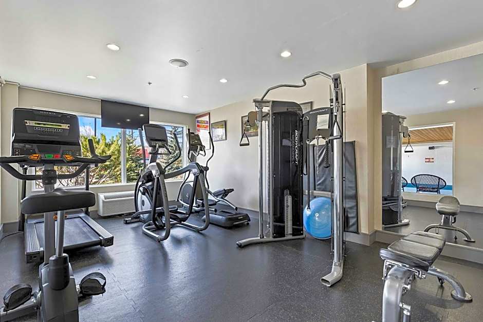 Sandman Hotel & Suites Calgary West