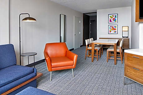 Suite, 1 King, Sofa bed