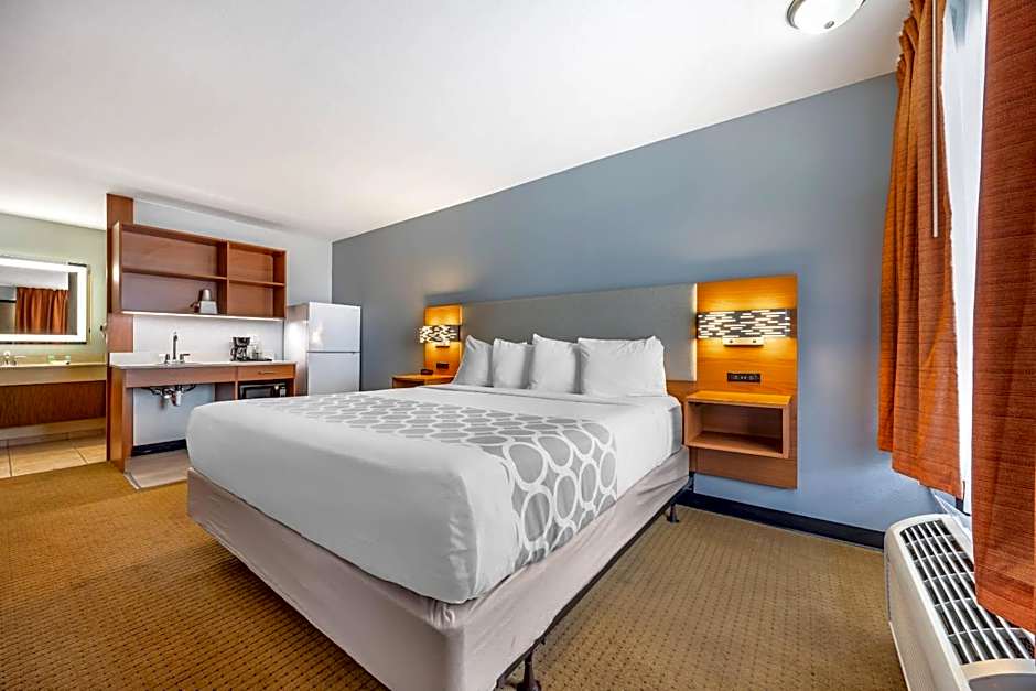 Suburban Studios Branson On The Strip