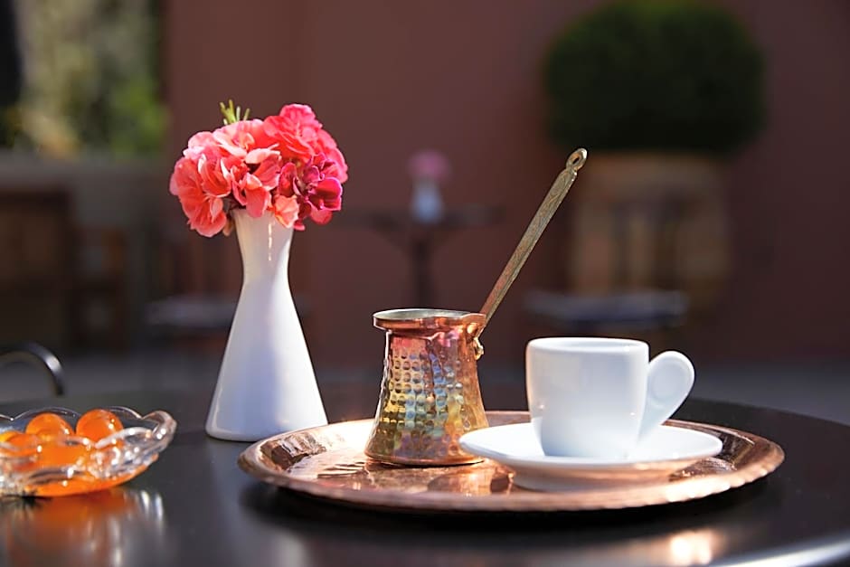 Nido, Mar-Bella Collection an SLH hotel