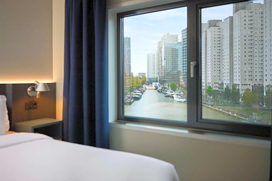 DoubleTree by Hilton Rotterdam Centre
