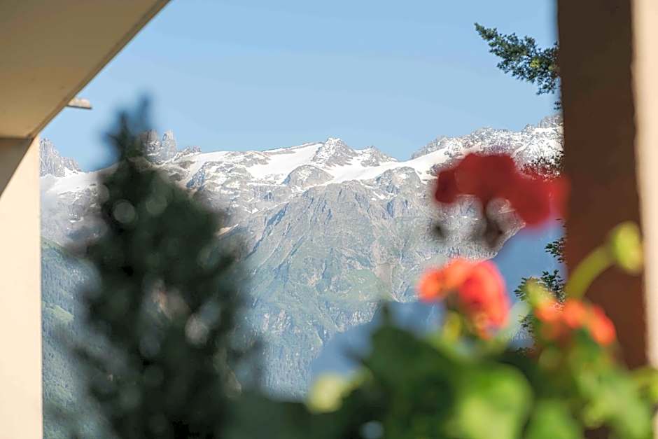 VILLA HUNDERT Boutique Mountainscape