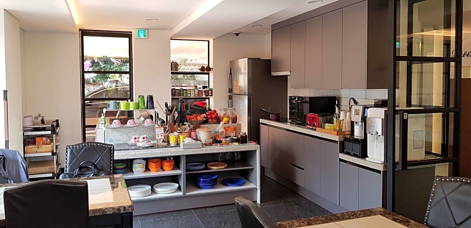 Namyangju Bukhangang Dolcecasa Hotel