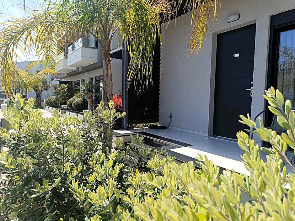 Oikos 9 Rooms and Suites