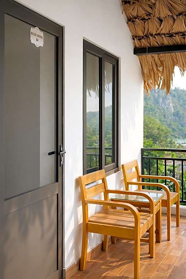 LePont Cat Ba Bungalow