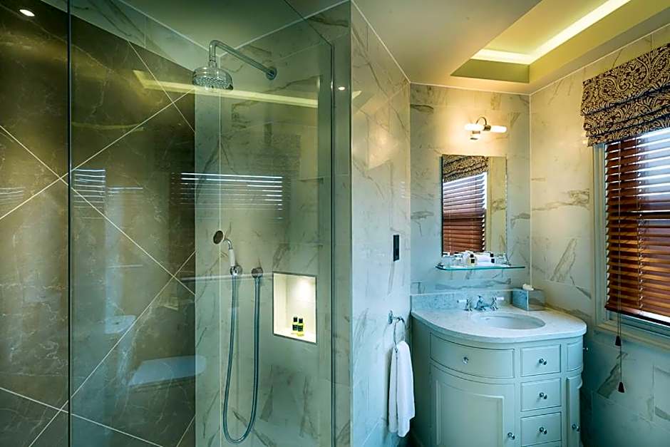 Down Hall Country House Hotel