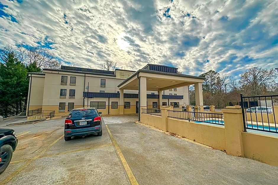 OYO Hotel Rome West GA