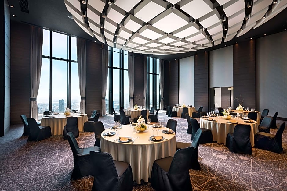 Conrad By Hilton Osaka