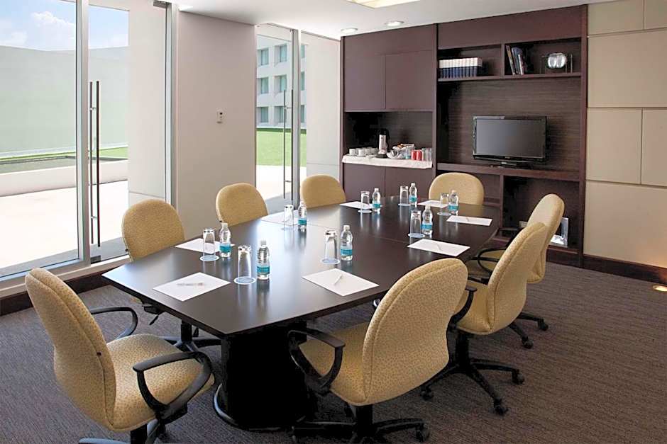 NH Collection Mexico City Airport T2