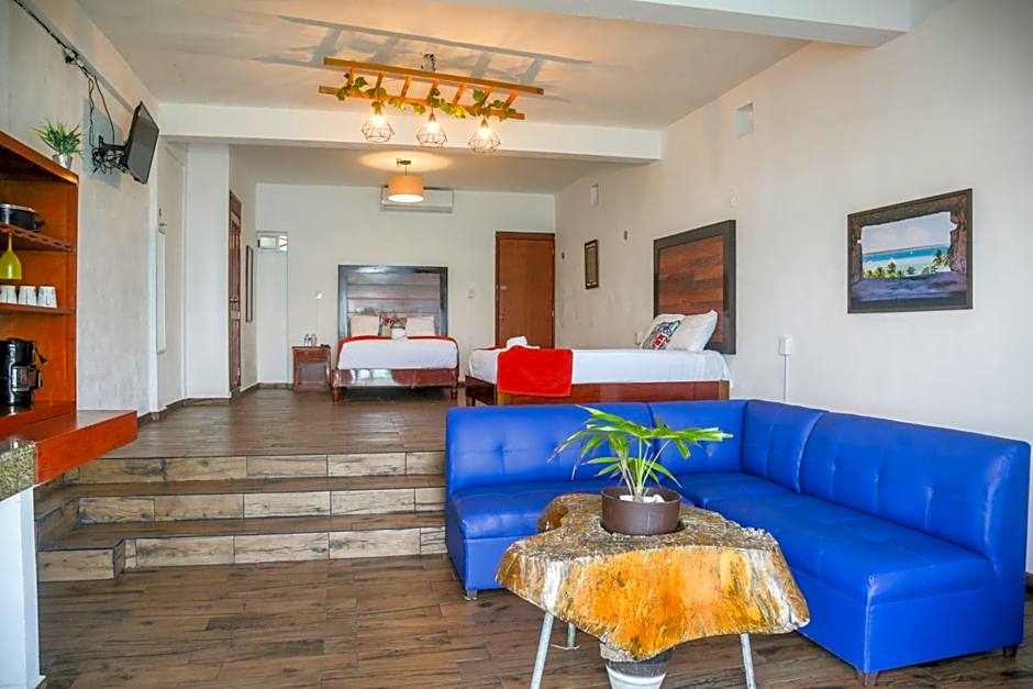 Seven Blue House Village & Lodge