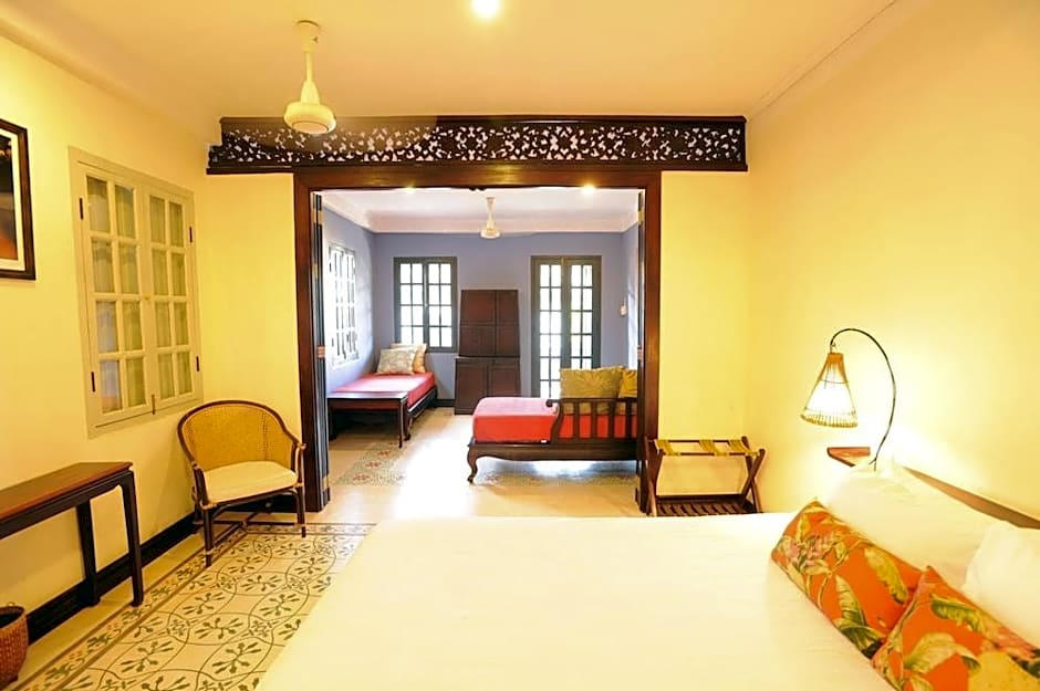 Lotus Villa  Hotel